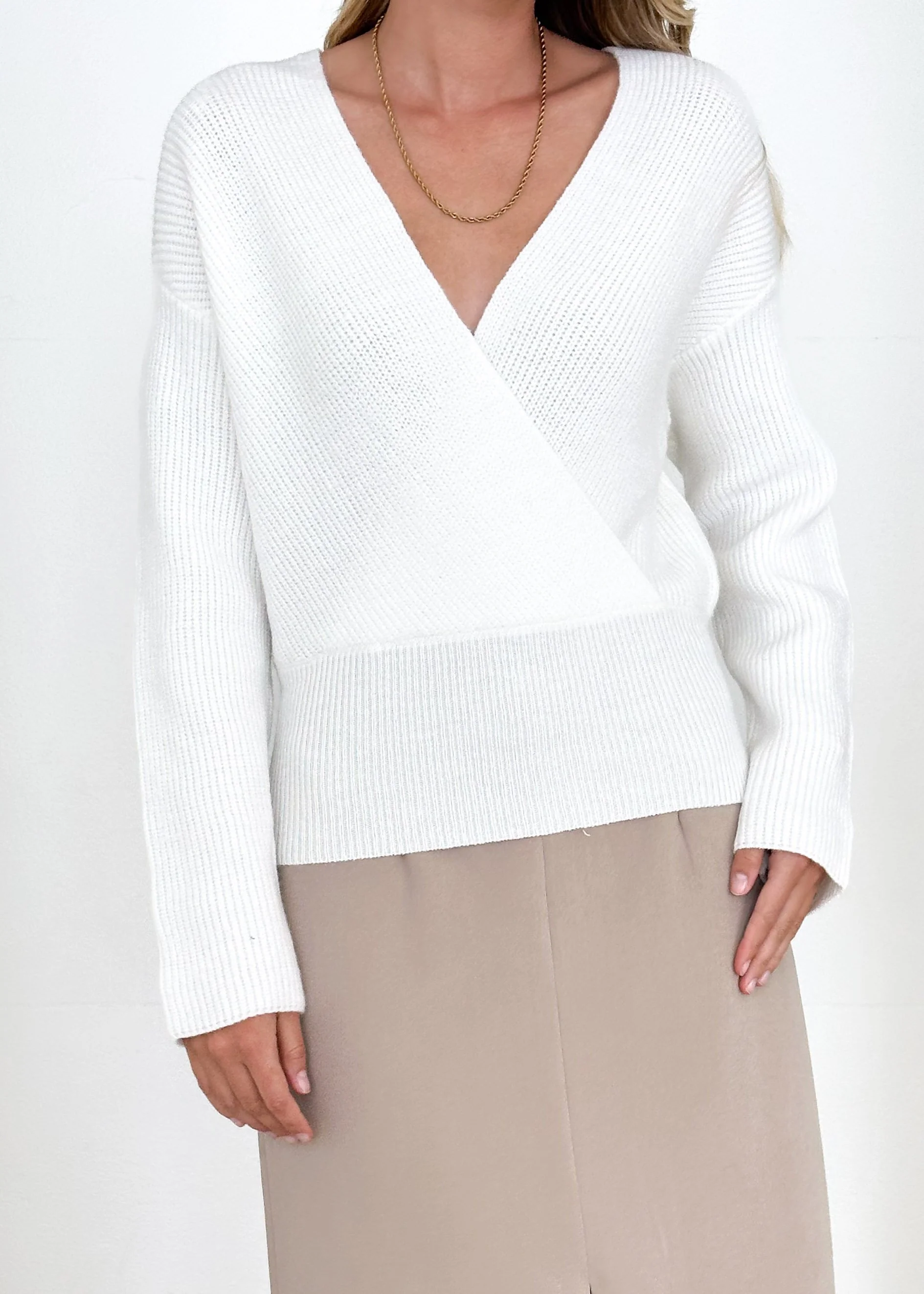 Cattriena Cropped Sweater - Off White - Image 6