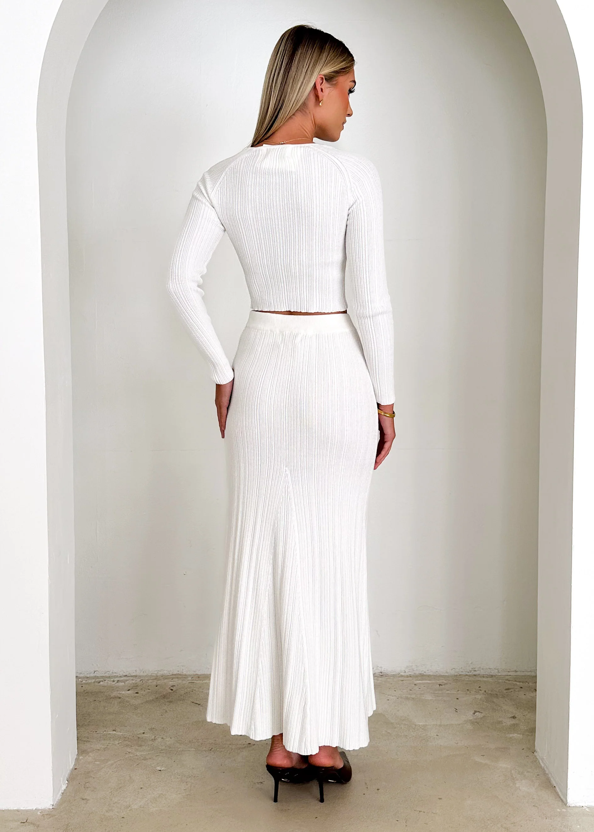 Enota Knit Maxi Skirt - Off White - Image 6