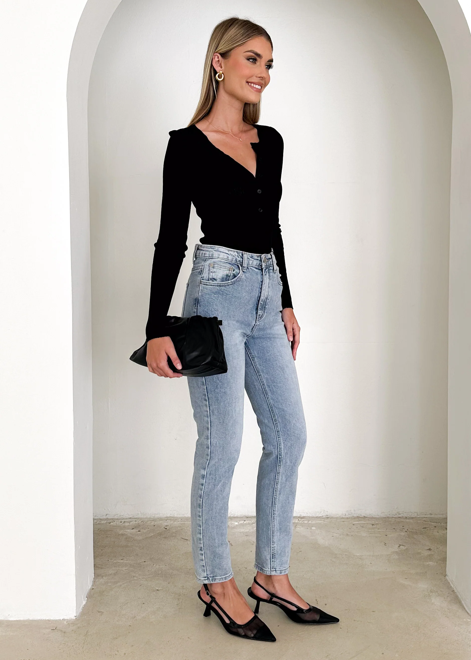 Harrie High Rise Stretch Jeans - Light Wash - Image 10