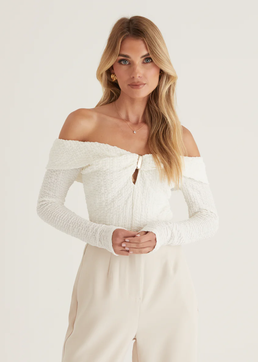 Imcroe Off Shoulder Top - Off White - Image 9