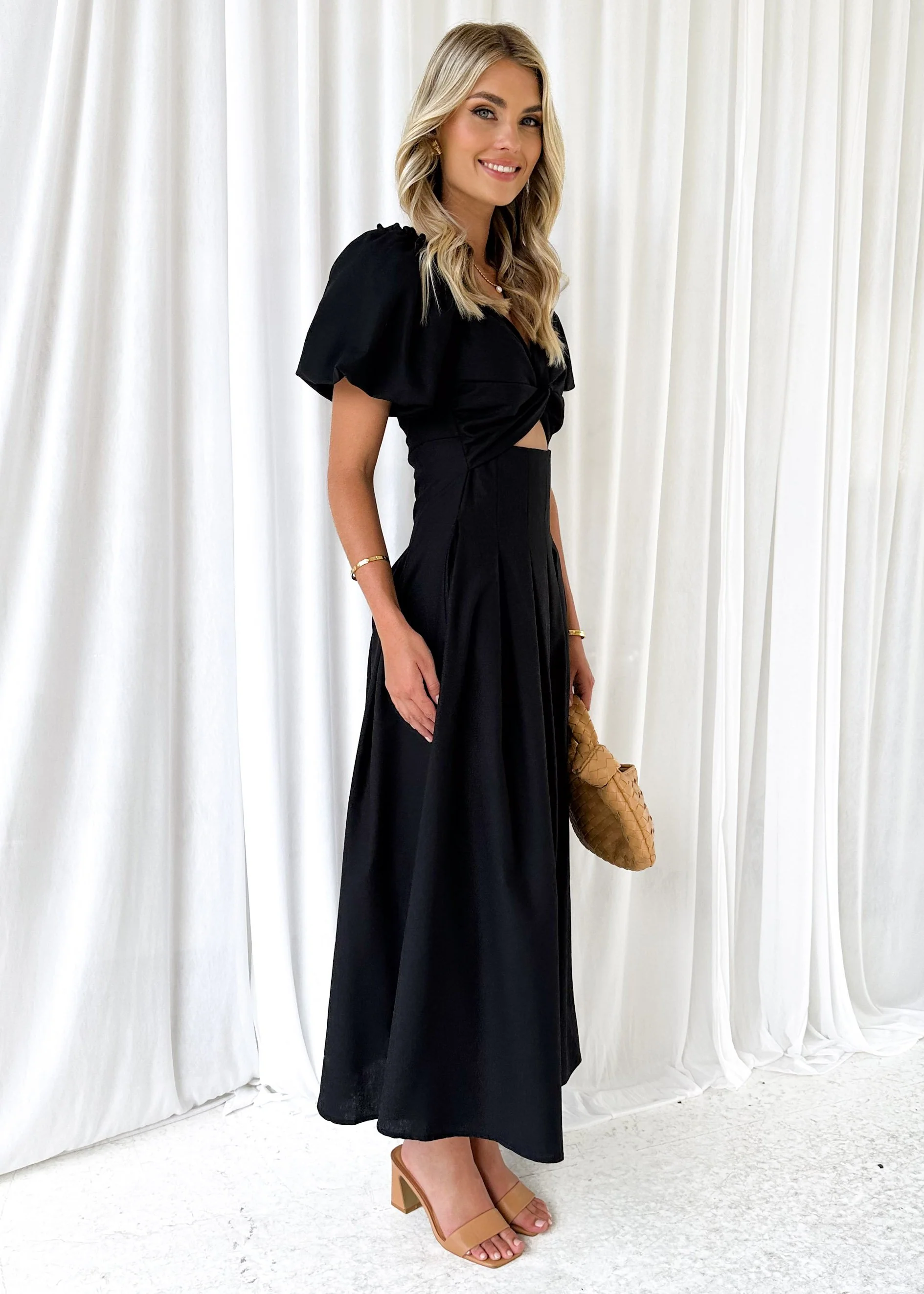 Larttie Off Shoulder Midi Dress - Black - Image 11