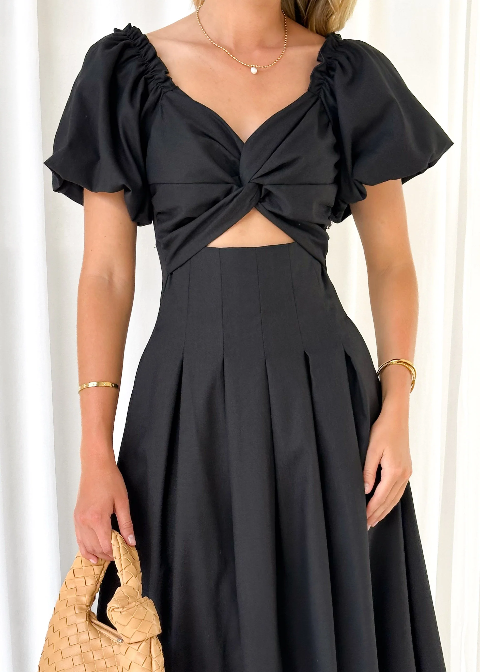 Larttie Off Shoulder Midi Dress - Black - Image 4