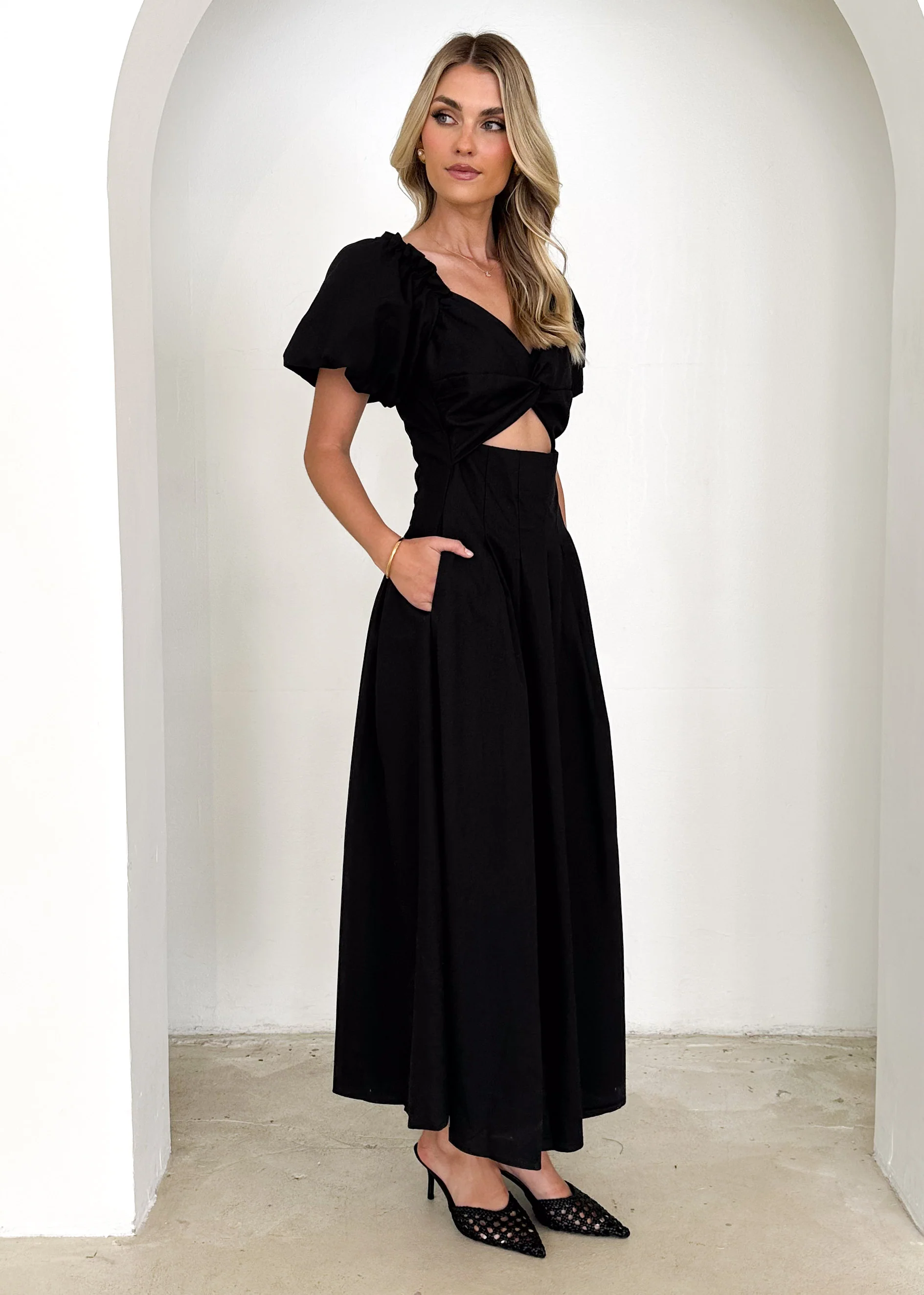 Larttie Off Shoulder Midi Dress - Black - Image 5