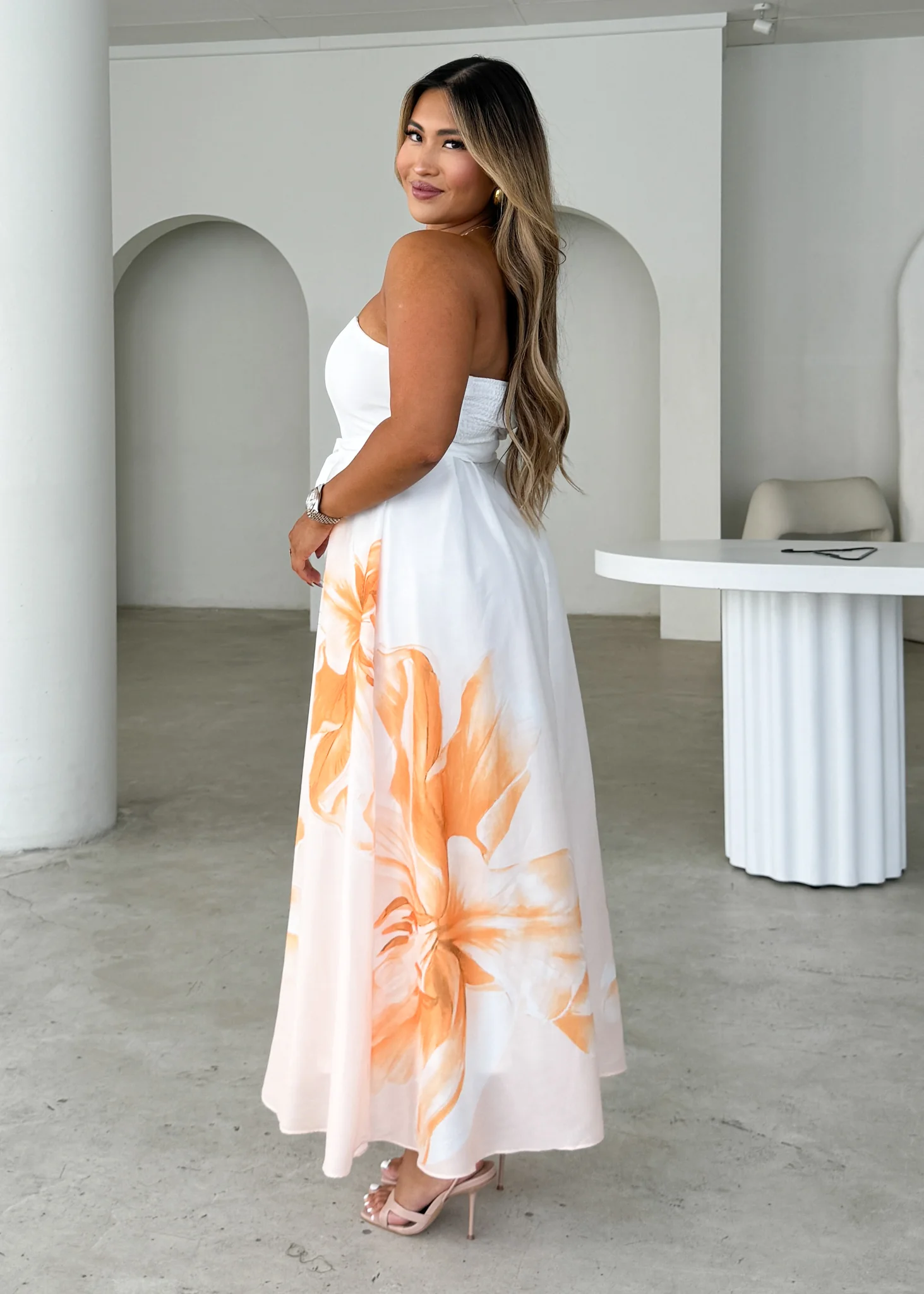 Naya Strapless Midi Dress - Peach Floral - Image 3