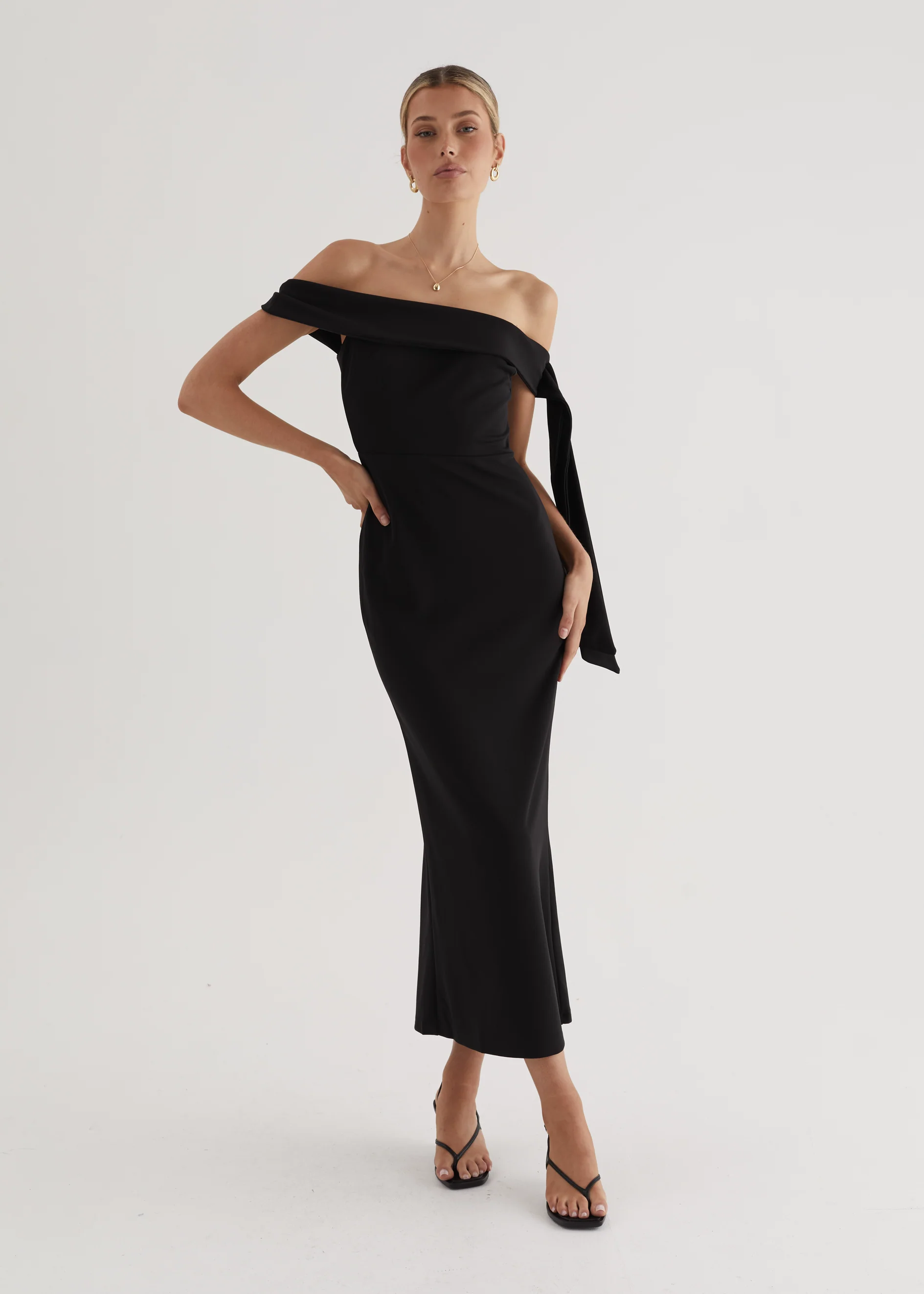Renia Off Shoulder Maxi Dress - Black - Image 11