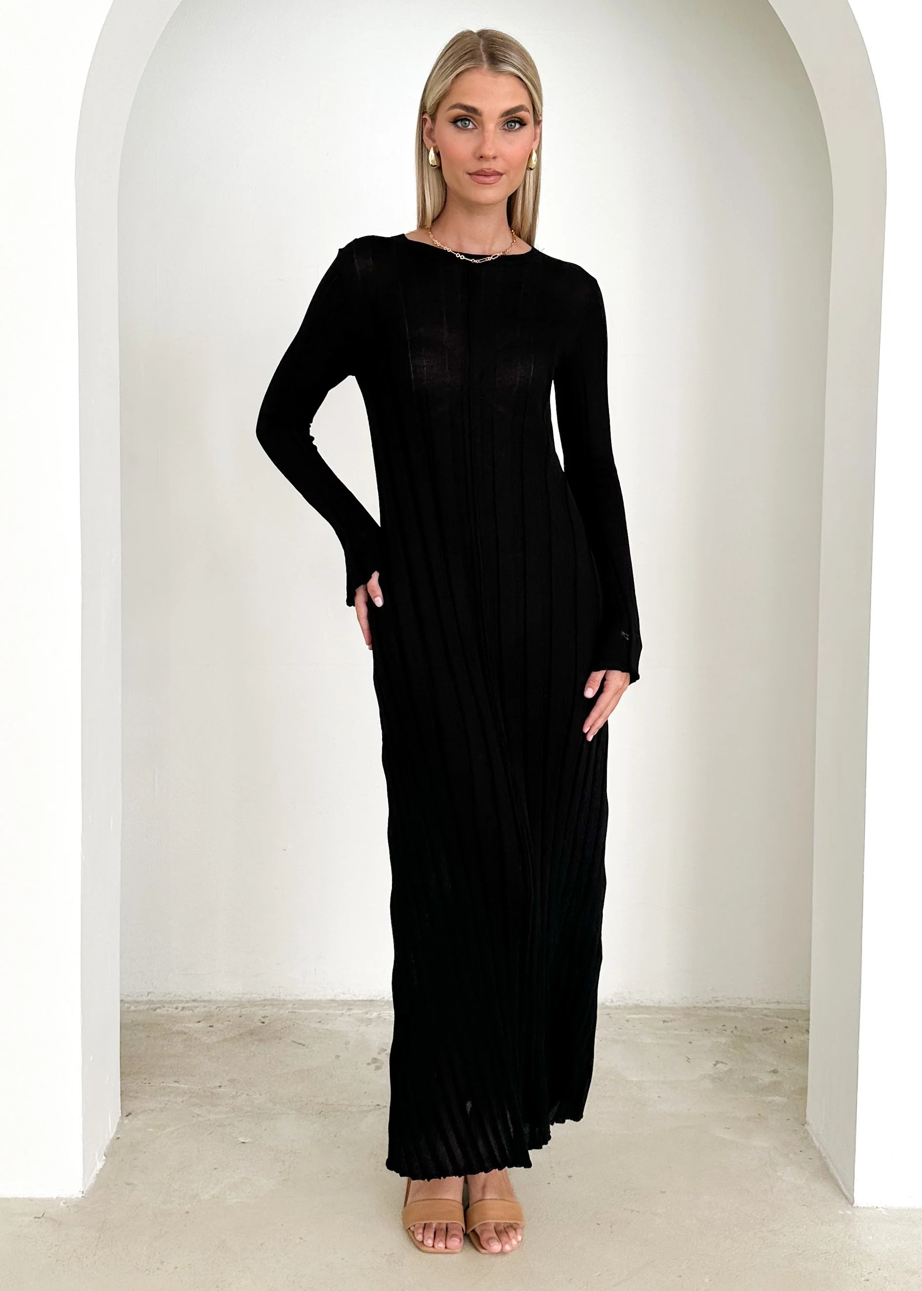 Serah Knit Midi Dress - Black - Image 8