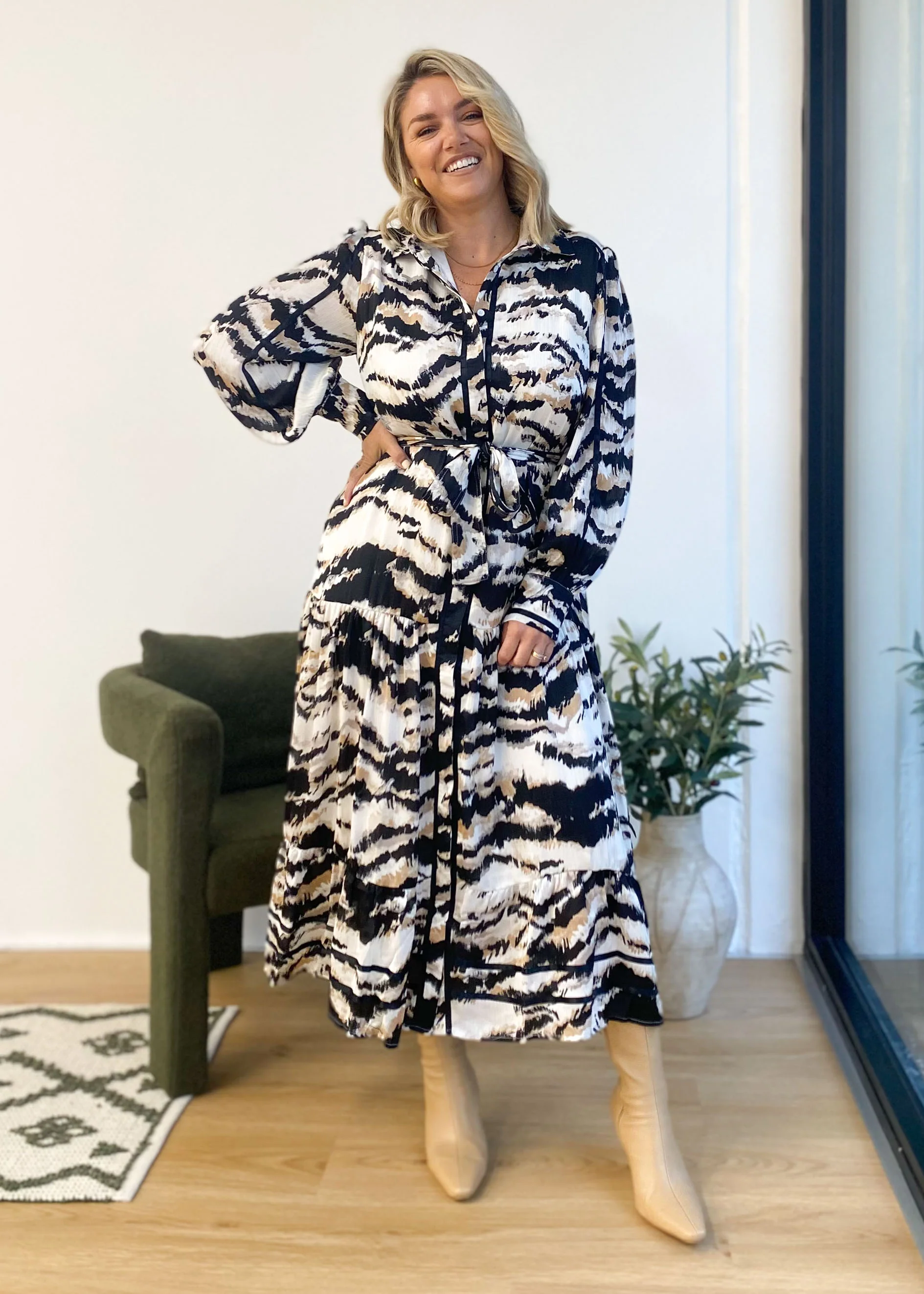 Toyra Maxi Dress - Black Marble - Image 4