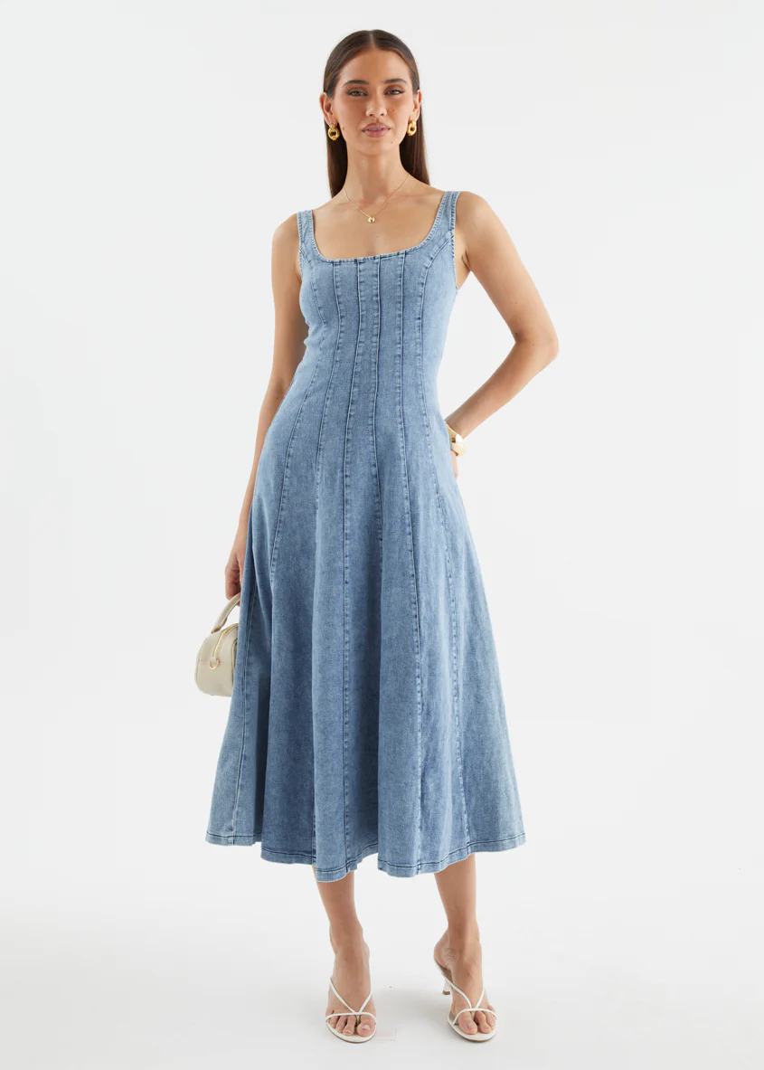 Zaydie Denim Midi Dress - Light Blue - Image 6