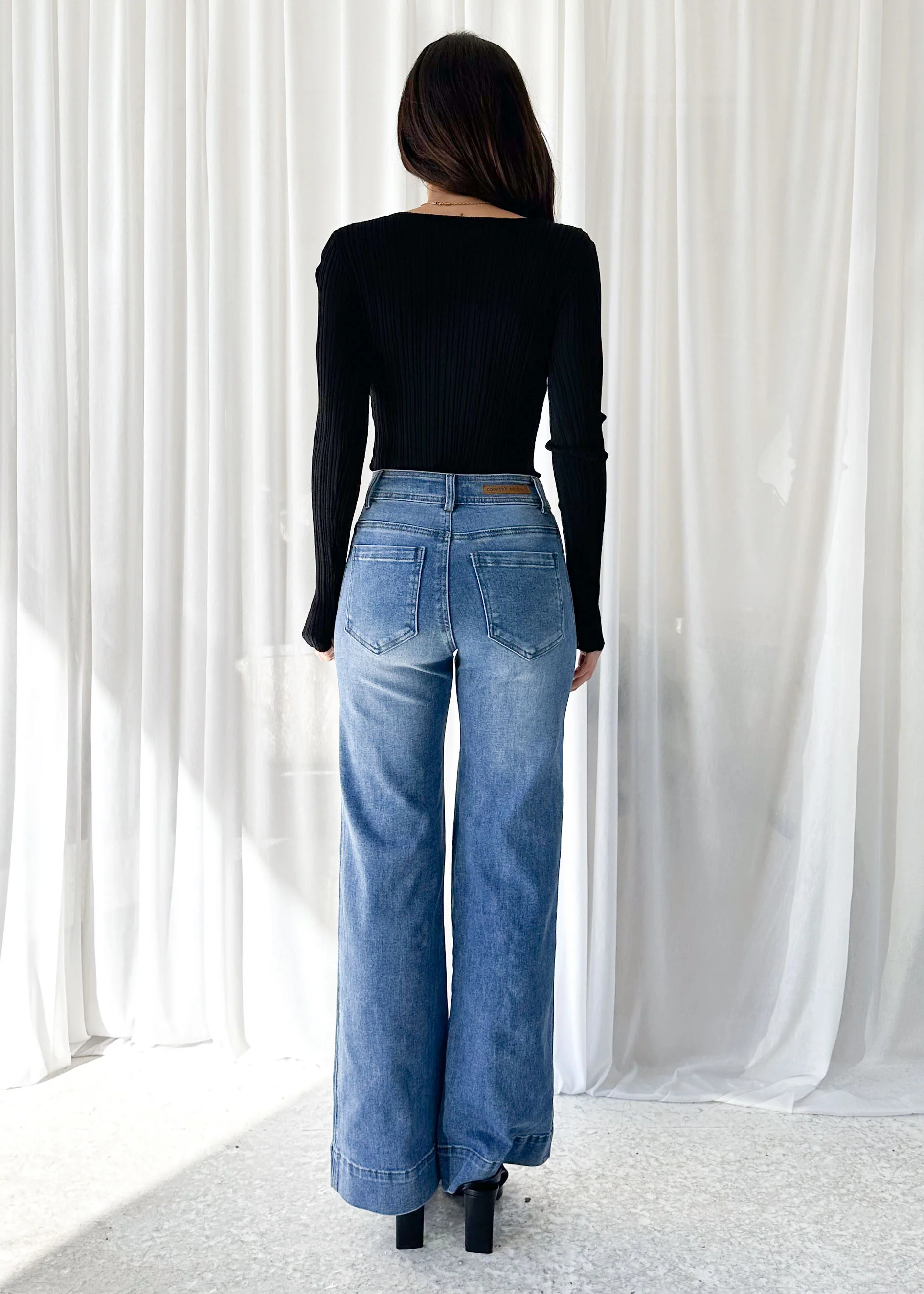 Zekroe Wide Leg Jeans - Mid Blue - Image 12