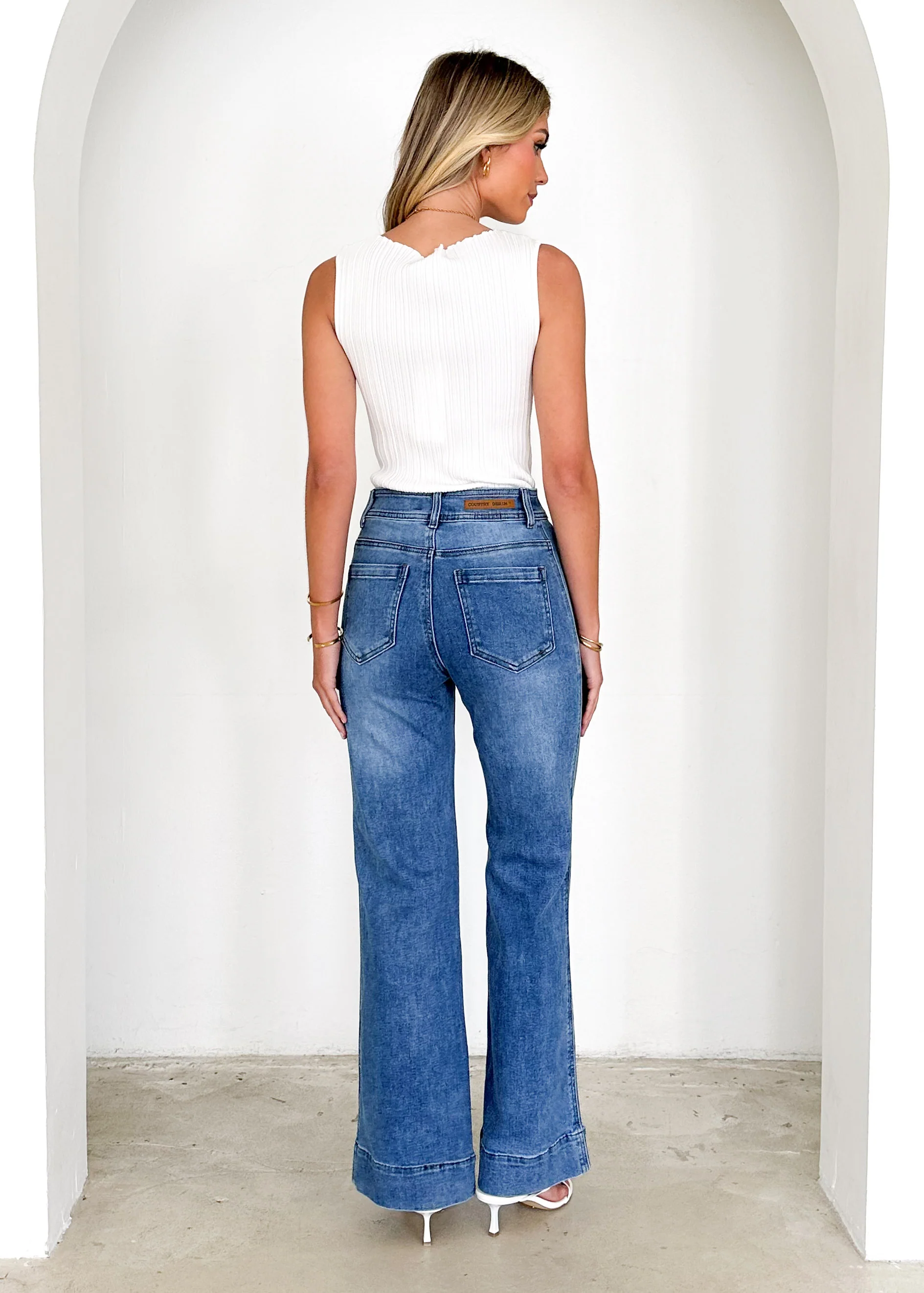 Zekroe Wide Leg Jeans - Mid Blue - Image 7